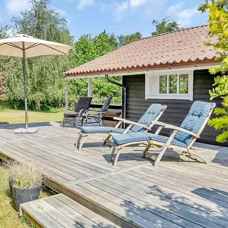 12269-1-sjaellands-odde-jordbaerkloverstien-3